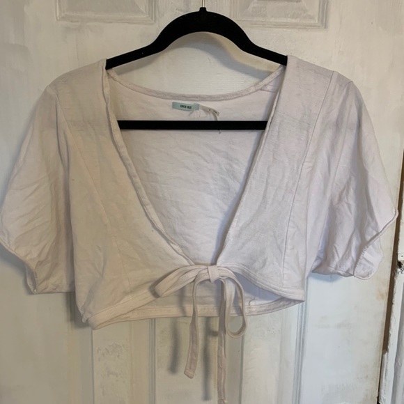 Tie front crop top - Picture 3 of 3